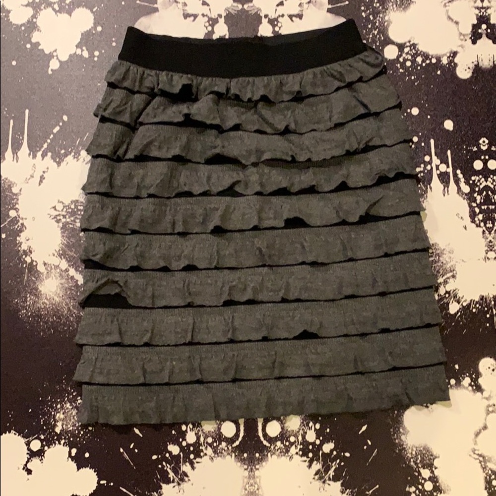 Gray ruffled pencil skirt